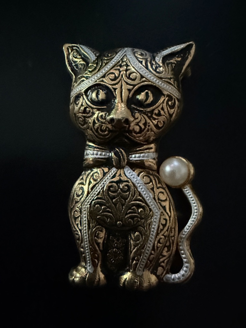 Gold Filigree Cat Brooch with Pearl Accent - Elegant Women's Jewelry
